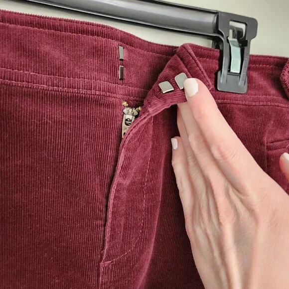 Talbots Petites Fine Wale Corduroy Burgundy Maroon Mini Skirt Size 6 Petite - Picture 4 of 8